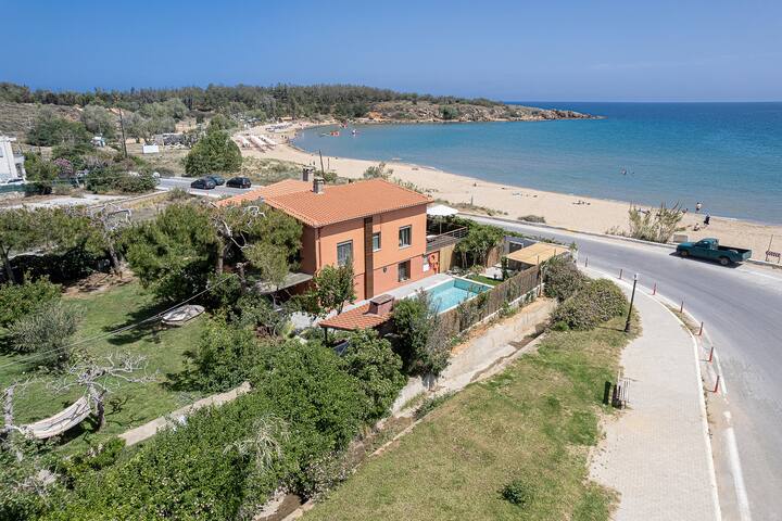 “The House By The Sea” villa with pool gallery image 2