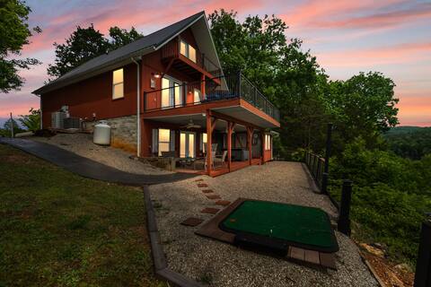 Lake Cumberland Luxury! Lake views, golf, hot tub