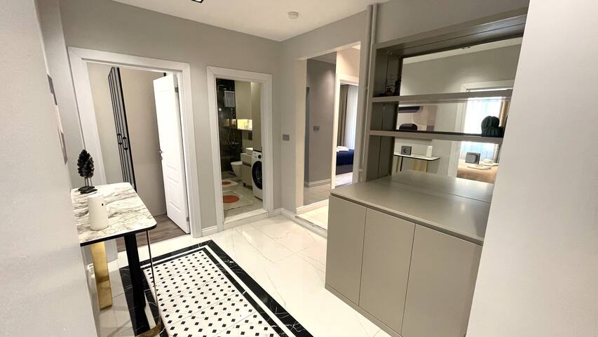 New Fully Equipped 3+1 in Taksim Square with A/C gallery image 5