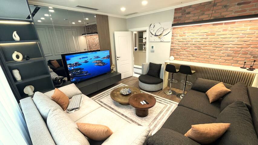 New Fully Equipped 3+1 in Taksim Square with A/C gallery image 2