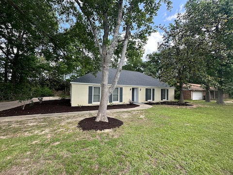 Comfort and Space in Midtown | The Holly House