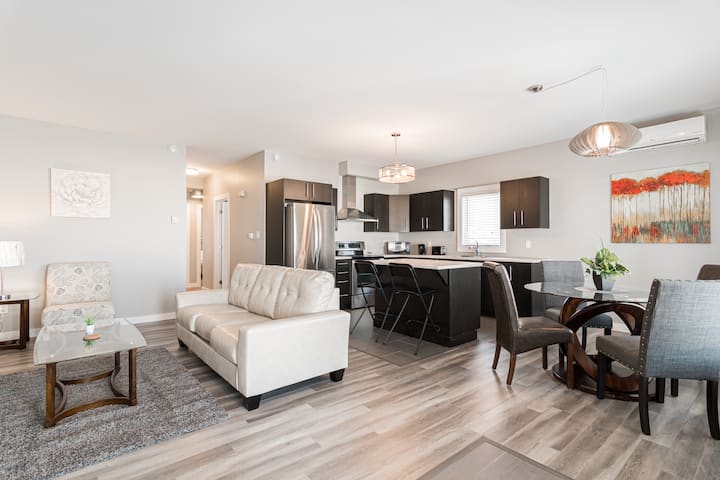 Delightful Apt with awesome Moncton Downtown View!