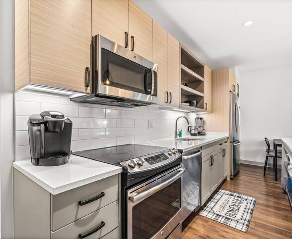 Nice 2 BR 2BA Boston hospitals gallery image 5