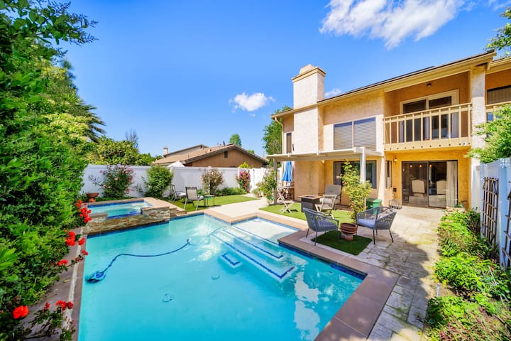 164 – *Colorful Happy Home -Pool &Spa