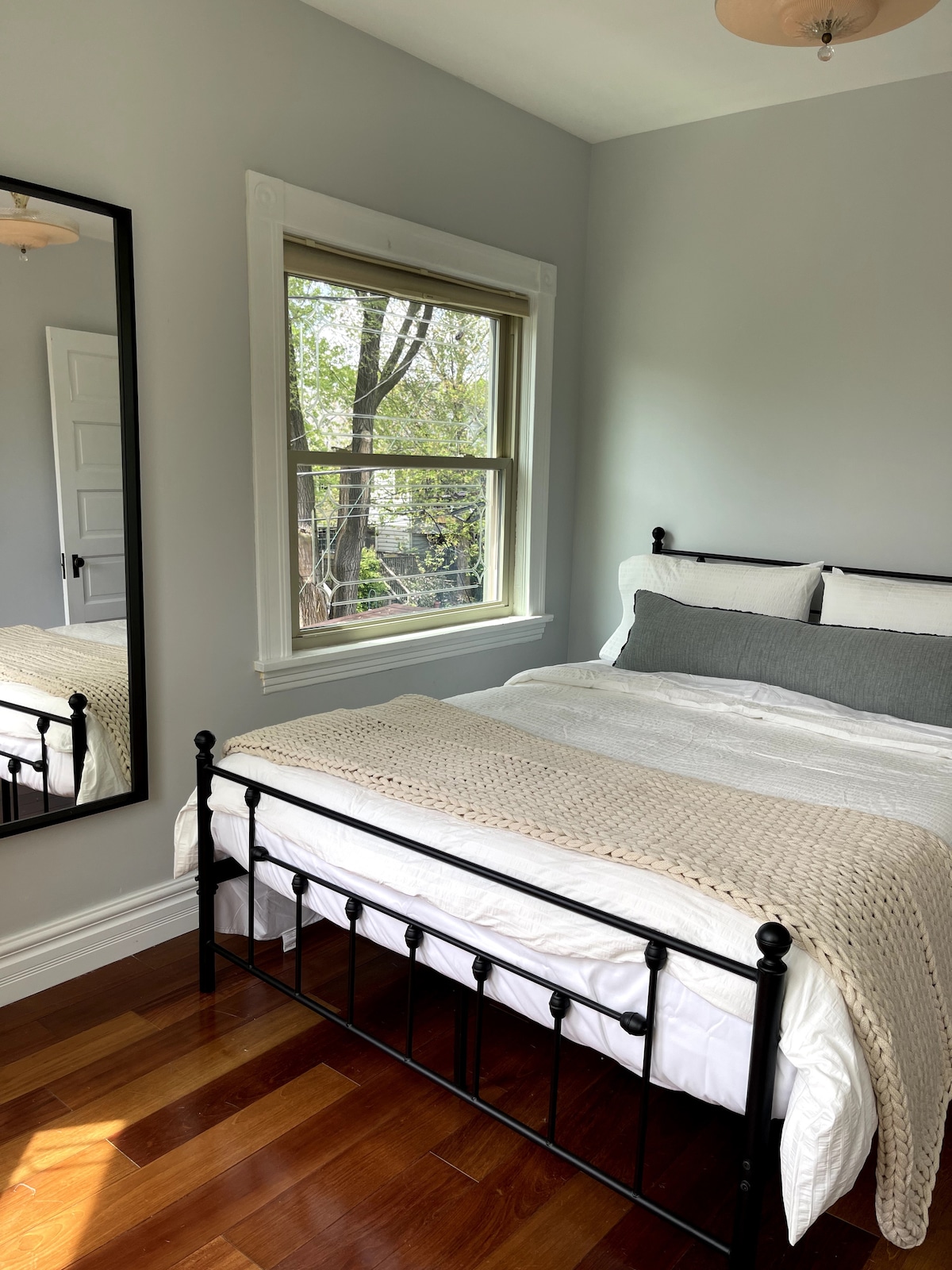 غرفة النوم 2