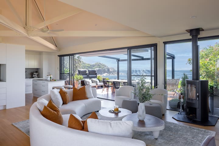 Coast | Boomerang Beachfront gallery image 4