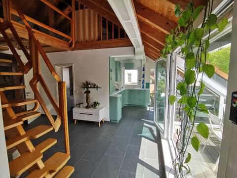 Roof terrace loft, near S-Bahn 27 min. in Munich
