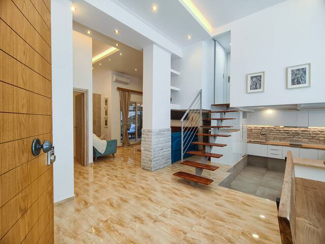 Zen Garden, 600m to Acropolis M. gallery image 4