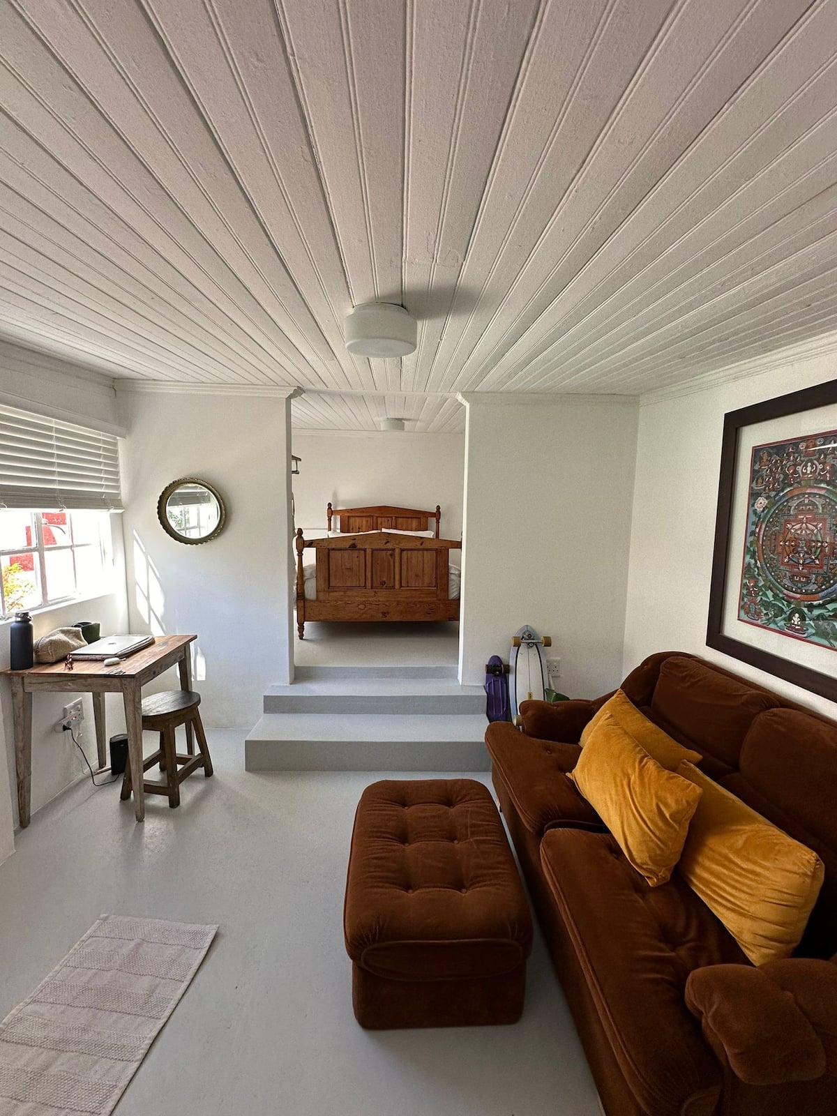 Private cottage lounge and sleeping area at Utopia Mansion, Fresnaye