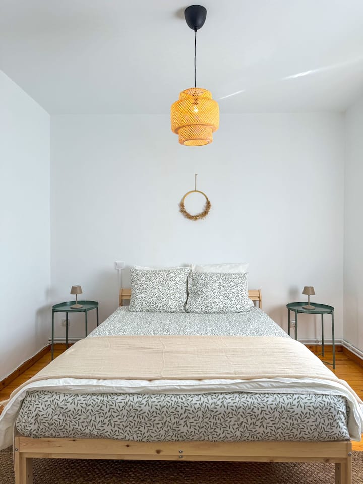 საძინებელი 1