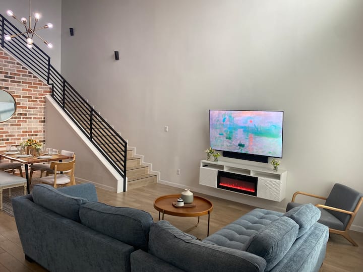Summer Fun! | Private Luxe 3 Br Townhome - McAllen, TX