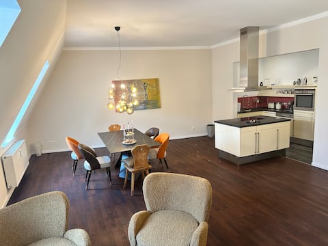 Leistungsstarkes Airbnb: First class 2-story apartment in a top location in Wiesn in St. Paul