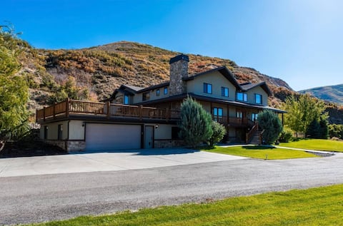 Private Ranch Family Reunions, Retreats & Weddings