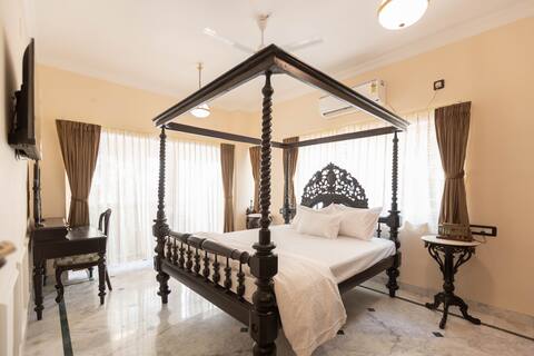 Handmade Homes  Park Street : 4 Bed LUX apartment
