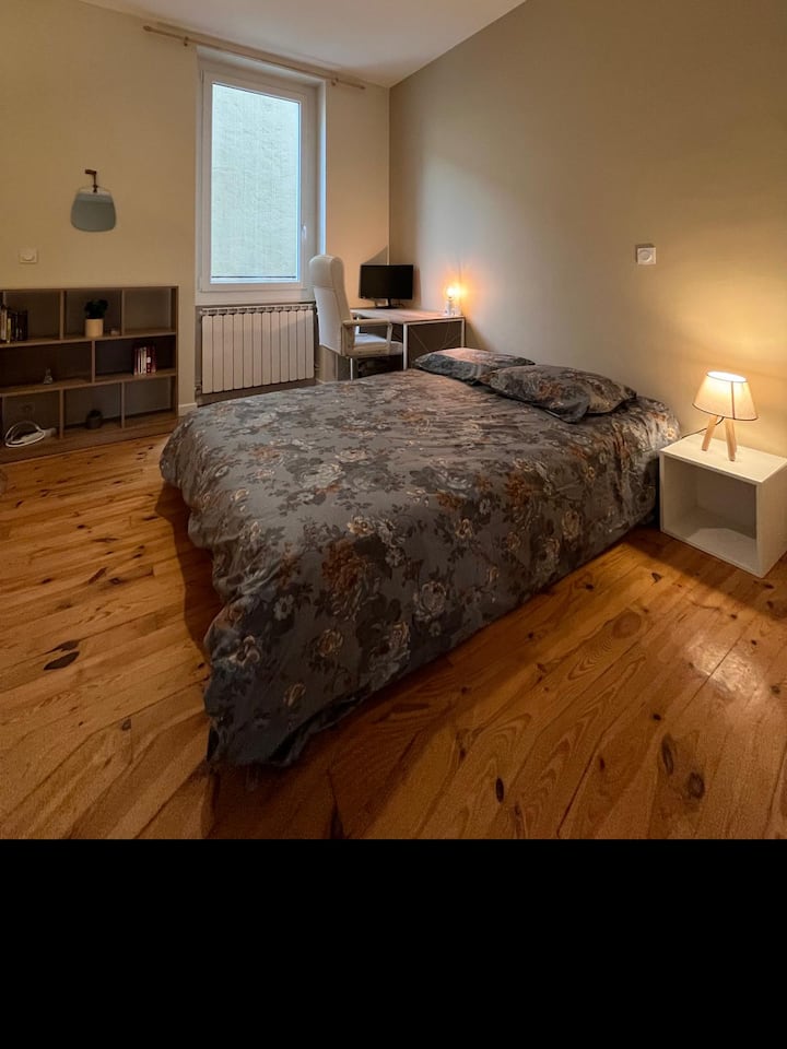 საძინებელი 4