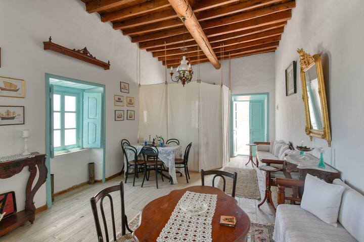 Dimitra’s traditional Patmian house gallery image 2