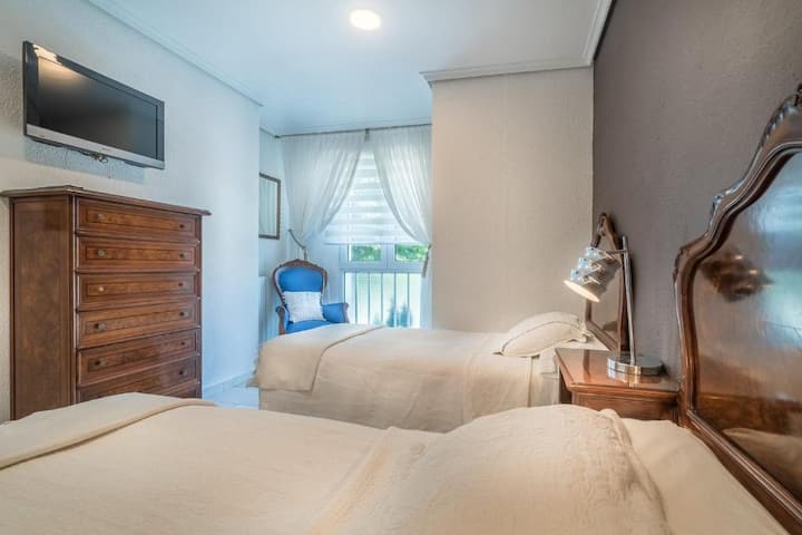 Apartamento Para 3 Con Vistas Al Parque De Mesones - Santander