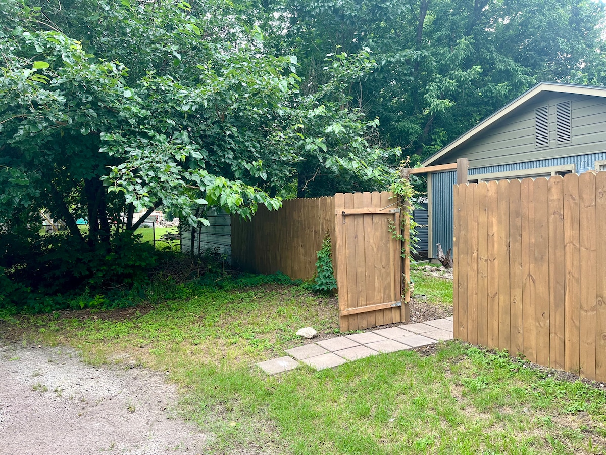 Serene 2BR EcoCottage | free parking | great sleep