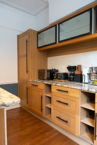 Chiswick 4 Bed Mid-Term Stays gallery image 5