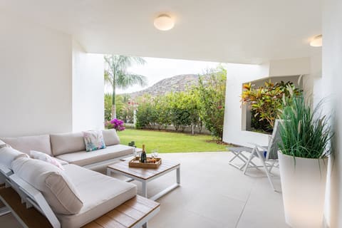 Garden Serenity Retreat And Workspace