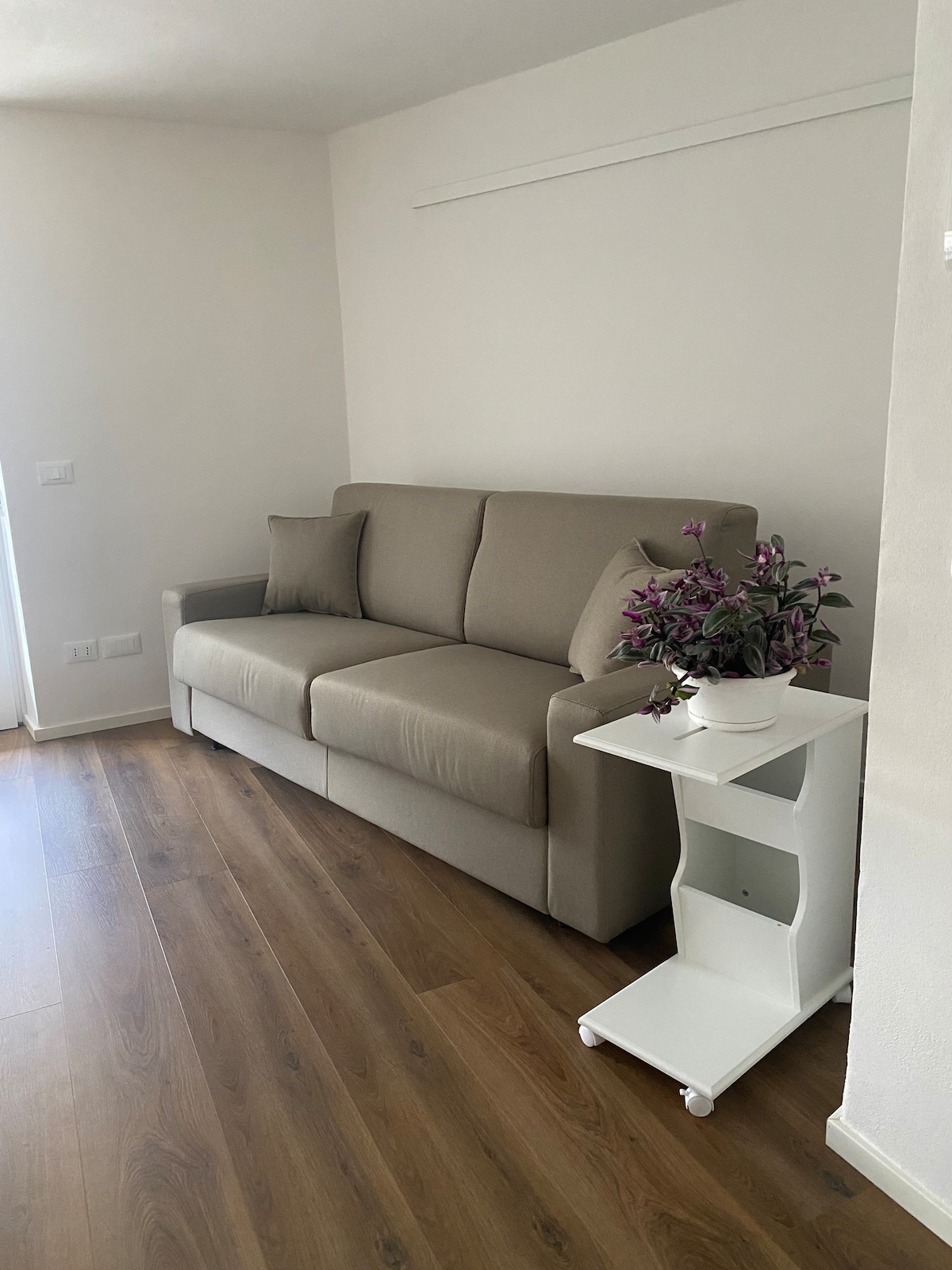 Anuncio de Airbnb popular: Arco al Gallo con terrazzo en Arco