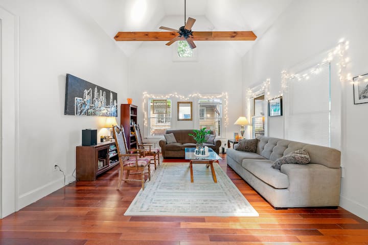 Historic Cabbagetown Cottage - Atlanta, GA
