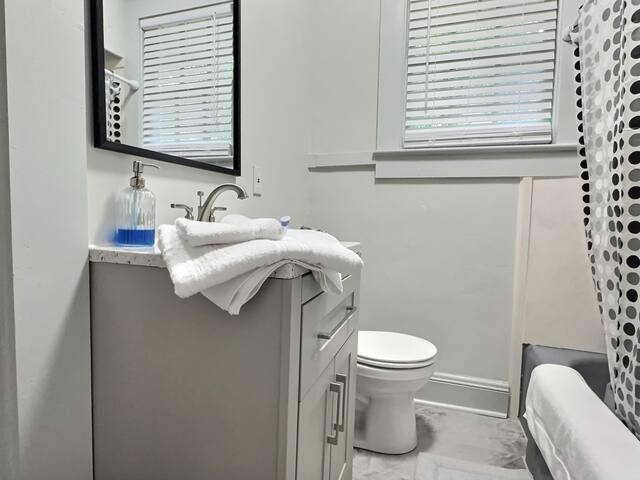 The Irvine Group managed Airbnb listing 2