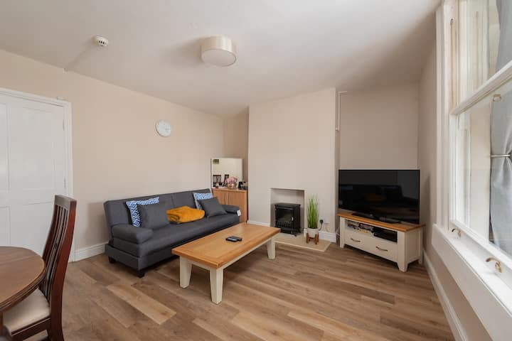 Garden Flat W Bath Skyline Views & Private Patio - Bradford-on-Avon