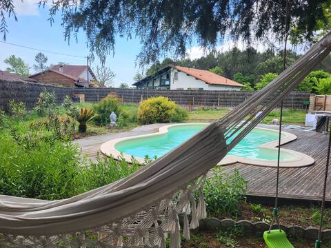 Maison avec jardin et piscine à Lesperon