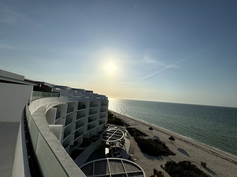 New Penthouse, ocean front