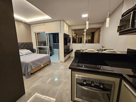 Loft | Modern -   Best Location | WiFi 500Mb