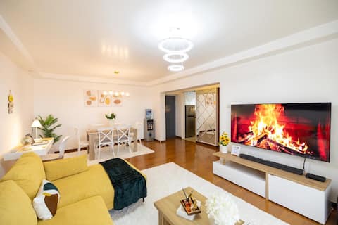 Cozy 2 Bedroom Apartment