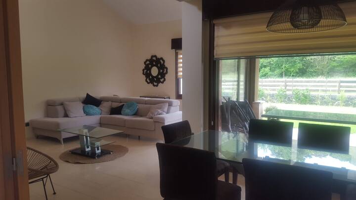 Casa De 4 Habitaciones Cerca De La Playa - Llanes