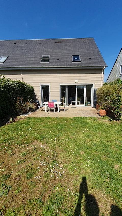 Maison entre mer et campagne