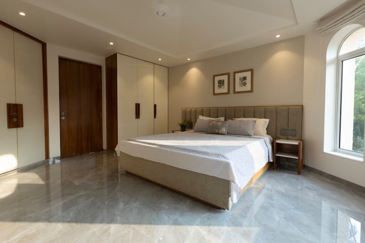 Glavna spavaća soba 2