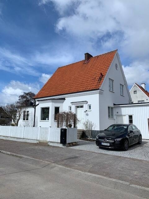 Spacious villa with pool & sauna 350 meters to the beach