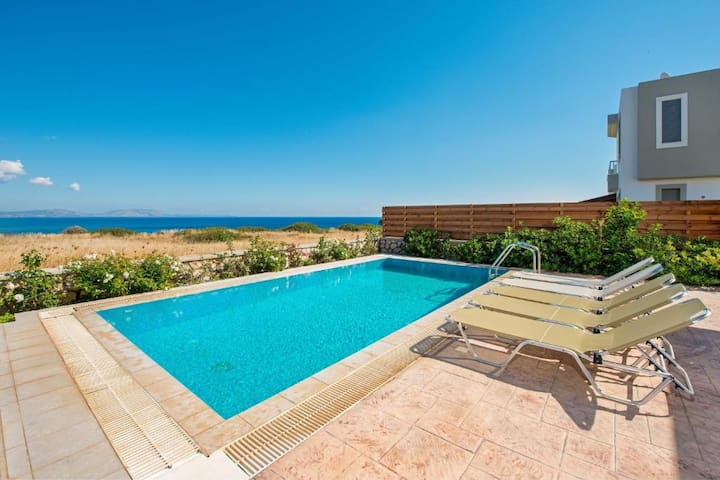 PrivaSeaVillas managed Airbnb listing 2
