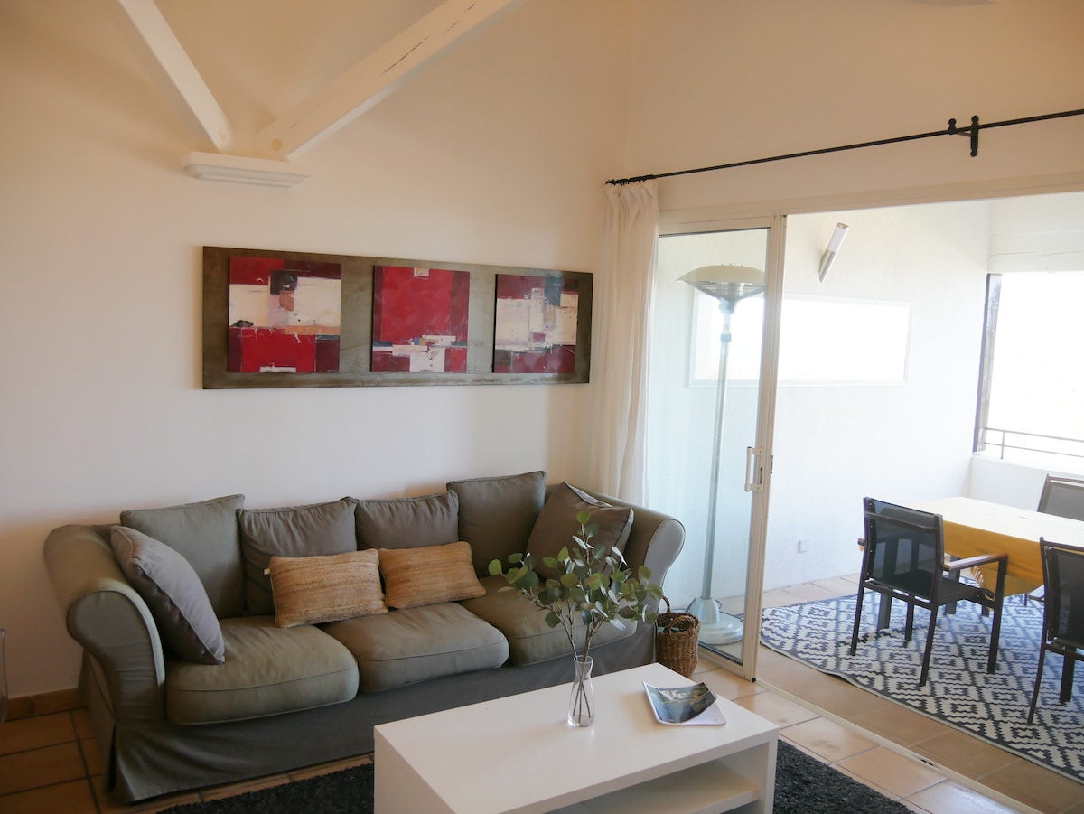 Popular Airbnb listing: Bastide les Restanques, St-Tropez in Grimaud