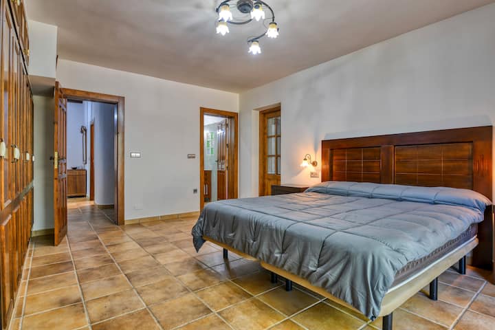 غرفة النوم 2