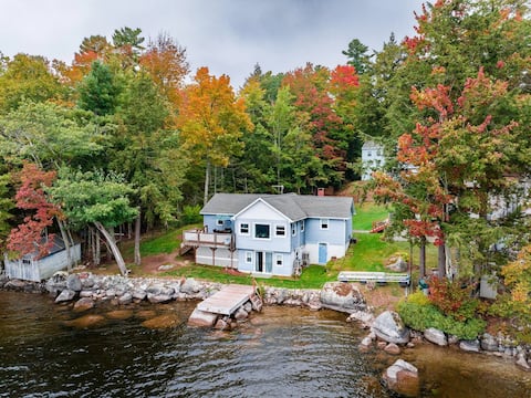 Loon Cottage on Green Lake–dock, kayaks & hot tub