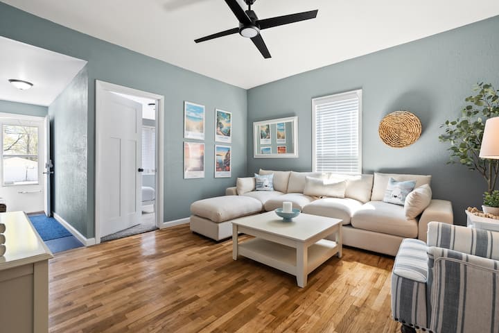 Enchanting Duplex, Both Units | Centrally Located - Battle Creek