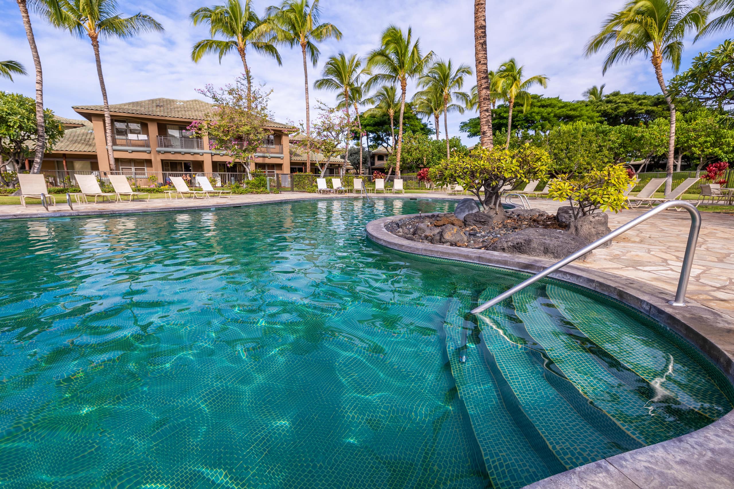 Condo in Waimea · ★5.0 · 3 bedrooms · 4 beds · 2.5 shared baths - Image 43