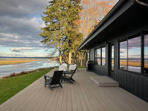 Columbia River Modern