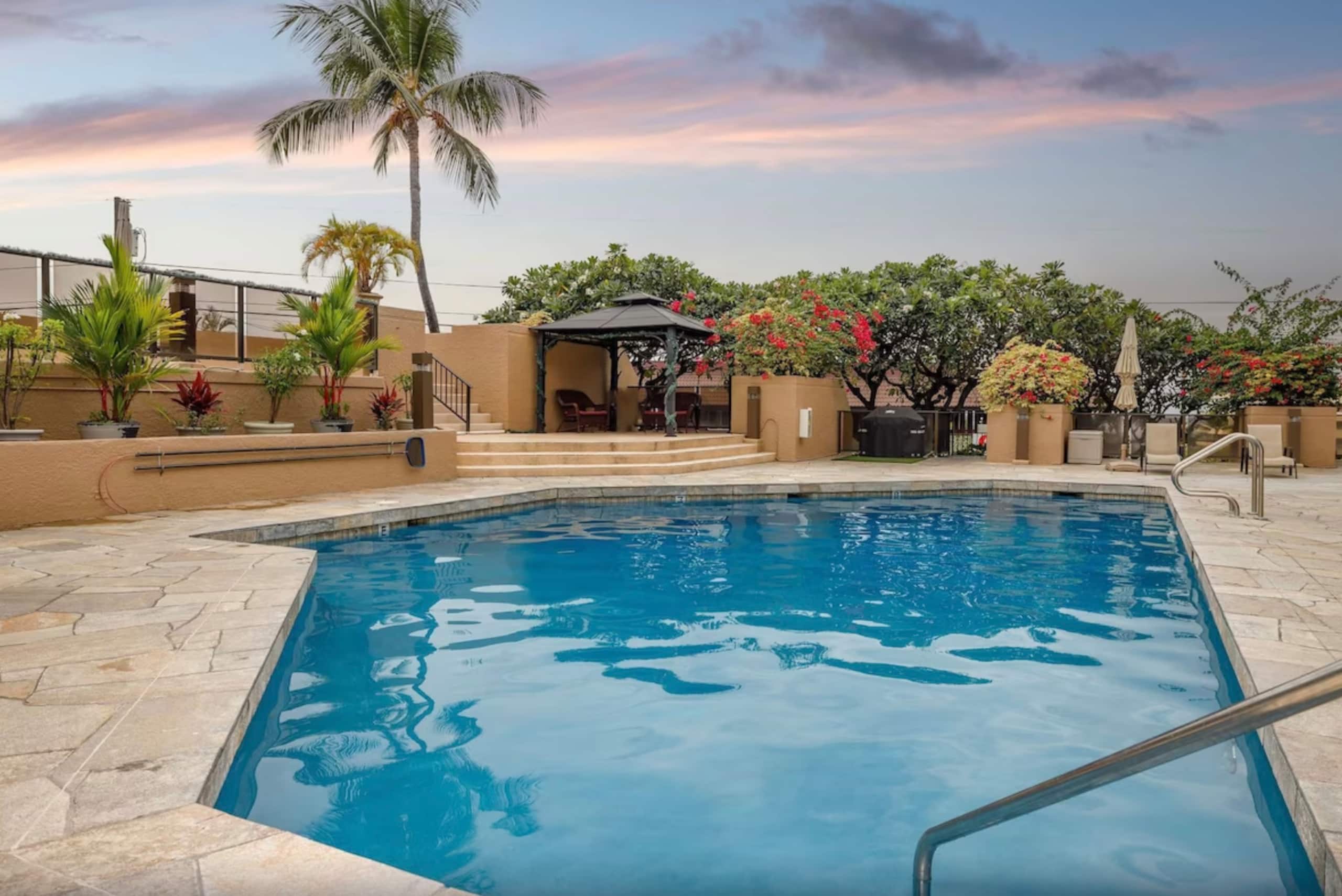 Condo in Kailua-Kona · ★4.94 · 1 bedroom · 2 beds · 2 private baths - Image 27