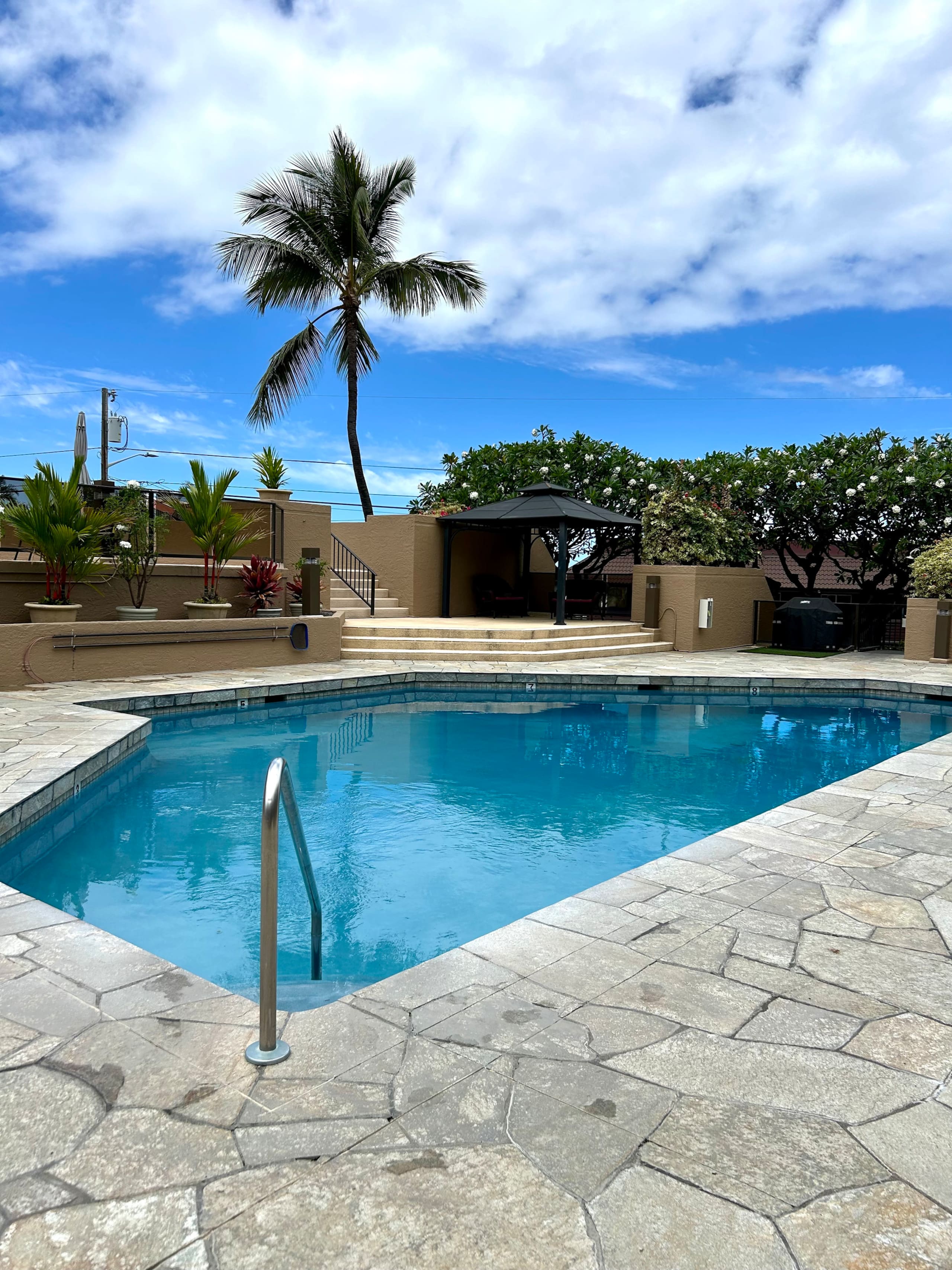 Condo in Kailua-Kona · ★4.94 · 1 bedroom · 2 beds · 2 private baths - Image 26