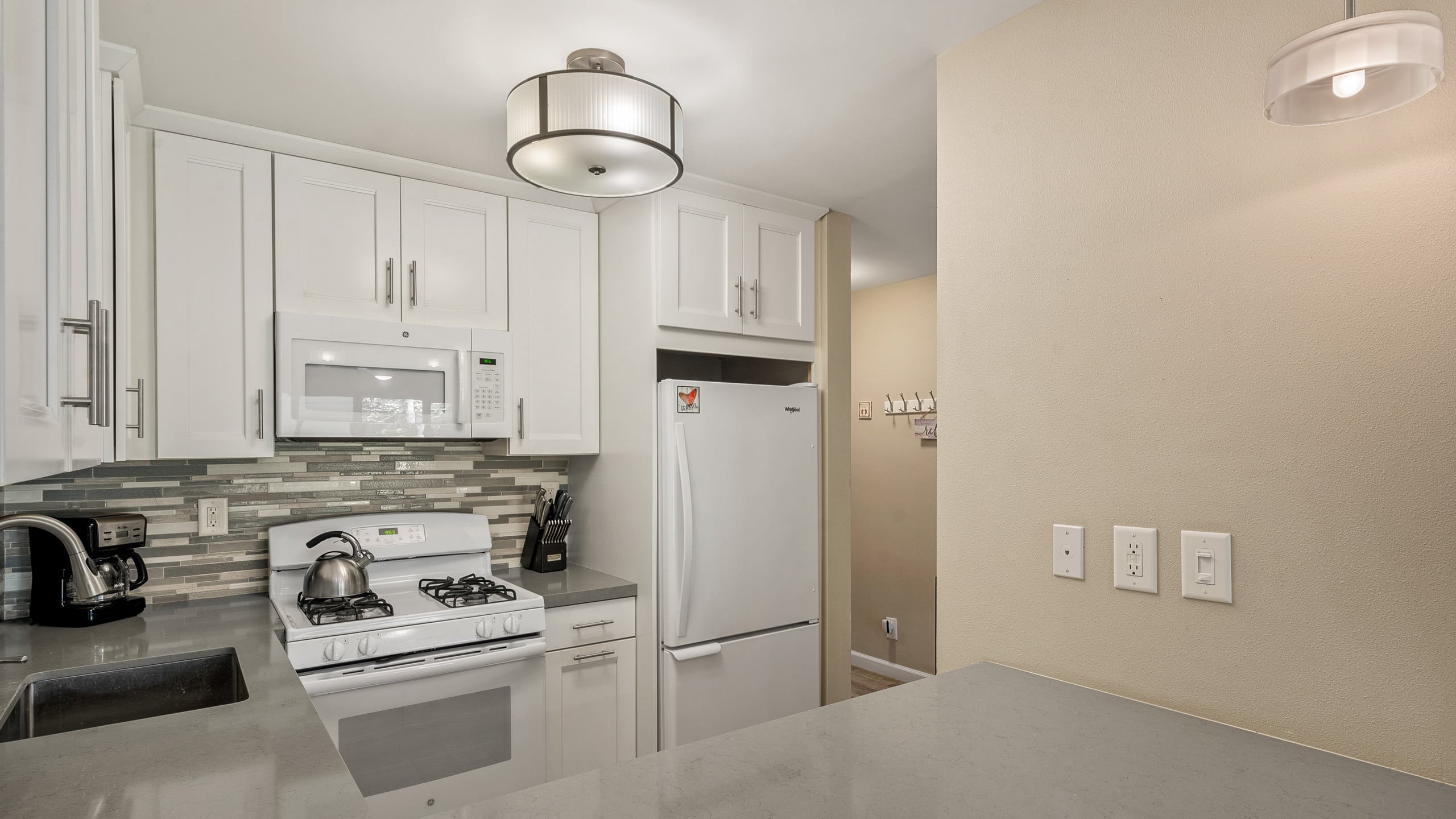 Kihei Condo 3 min Walk to Beach - Image 10