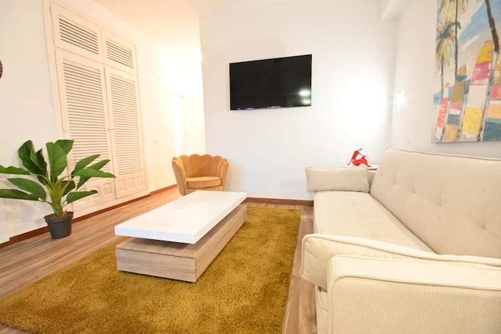 Puerto Banus : Tower Pool Apartment - Puerto Banús