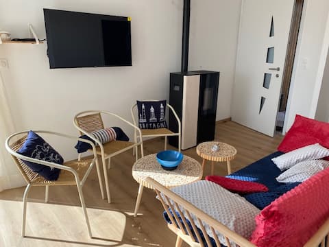 Successful Airbnb property: La Bernique Bleue de Perros, Sea View Cottage in Perros Guirec