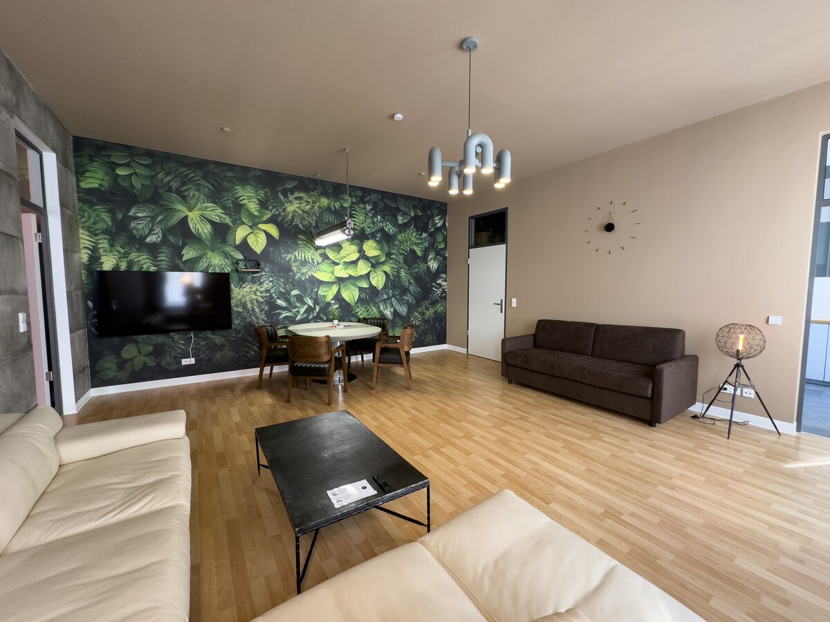 Erfolgreiche Airbnb-Immobilie: Exklusives Leipzig City Apartment "Urban" in Zentrum