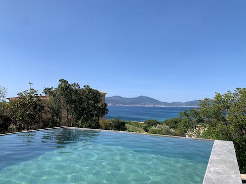 Villa Napoleon, sea view, pool